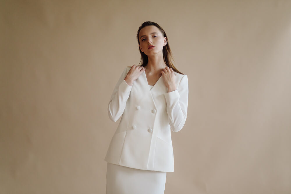 The Ultimate Guide to Linen Suits: Styles for Every Body Type