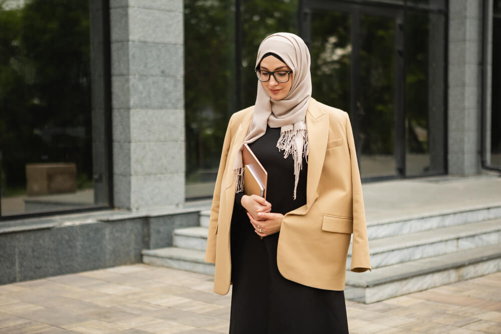 women suits by house of tailors in dubai