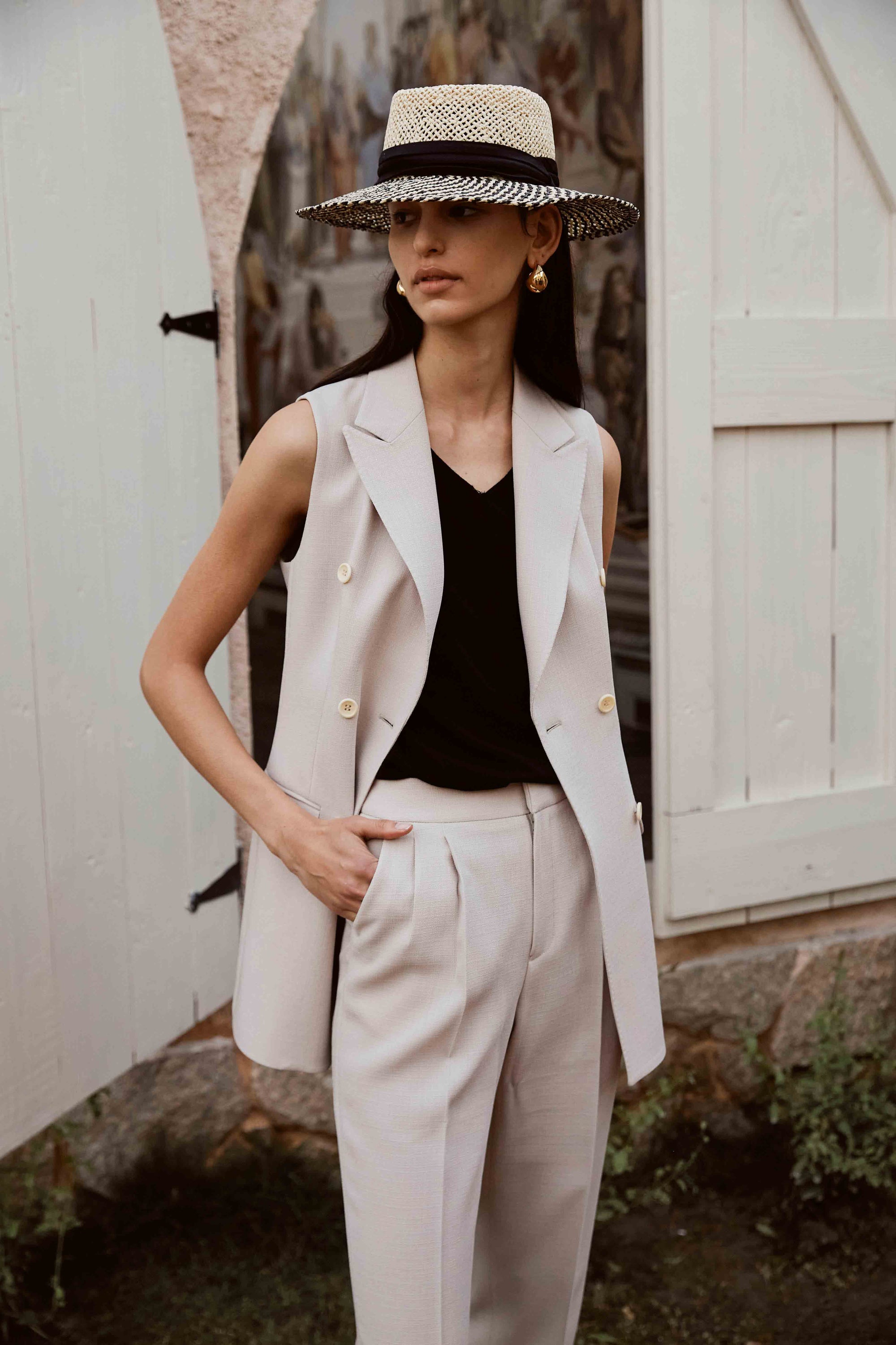 Sleeveless Double-Breasted Suit with Pants for Women