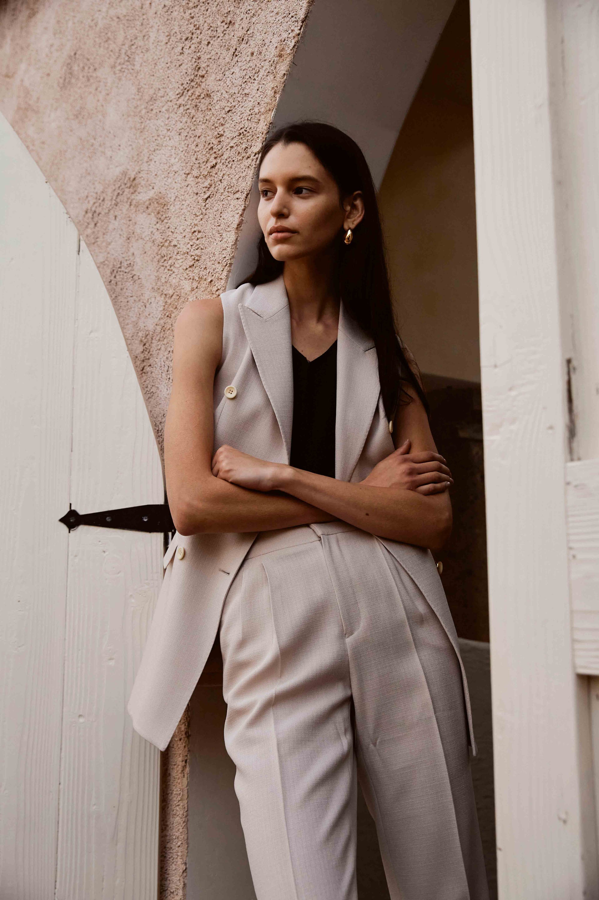 Sleeveless Double-Breasted Suit with Pants for Women