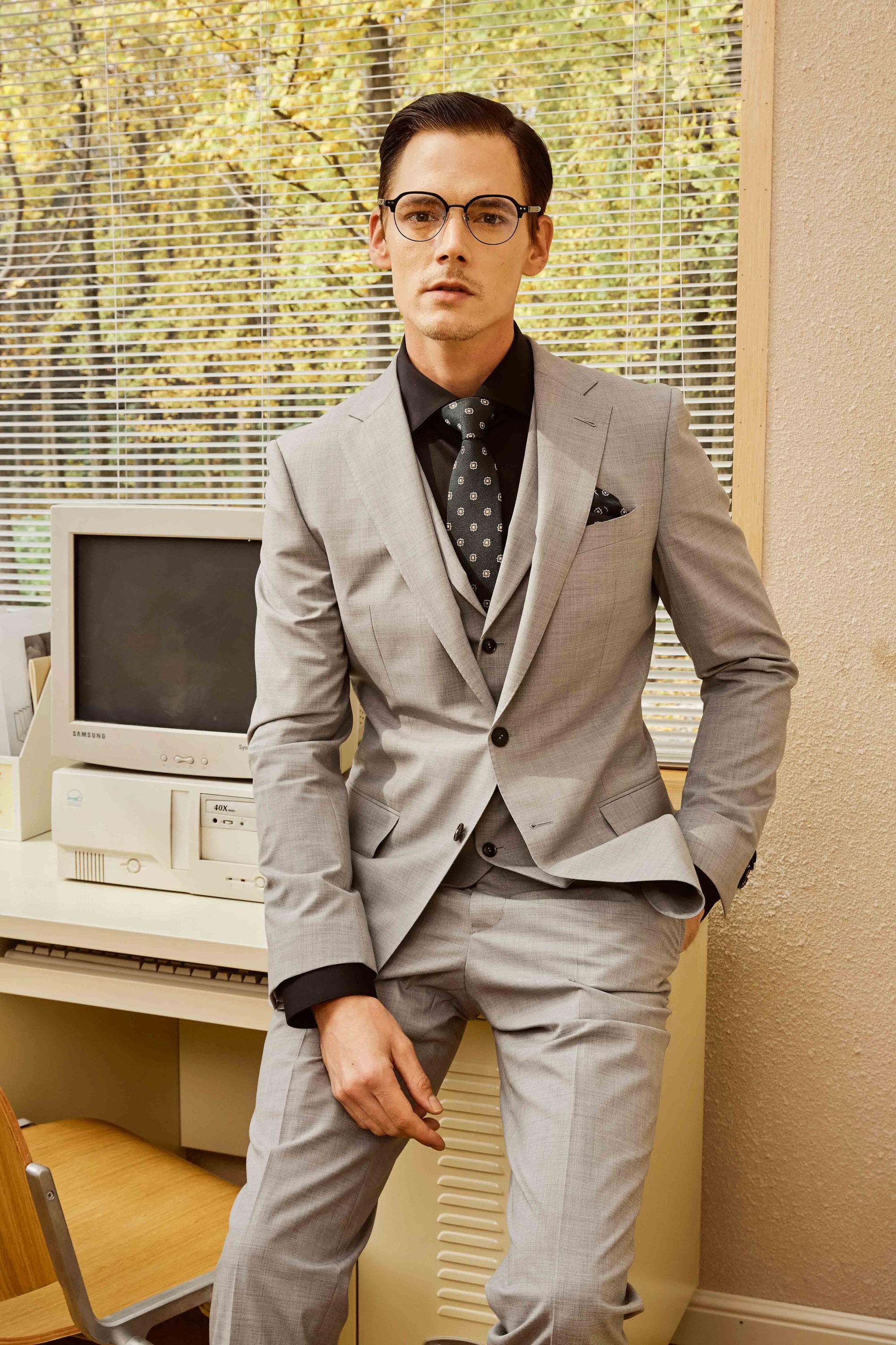  Mens suit 