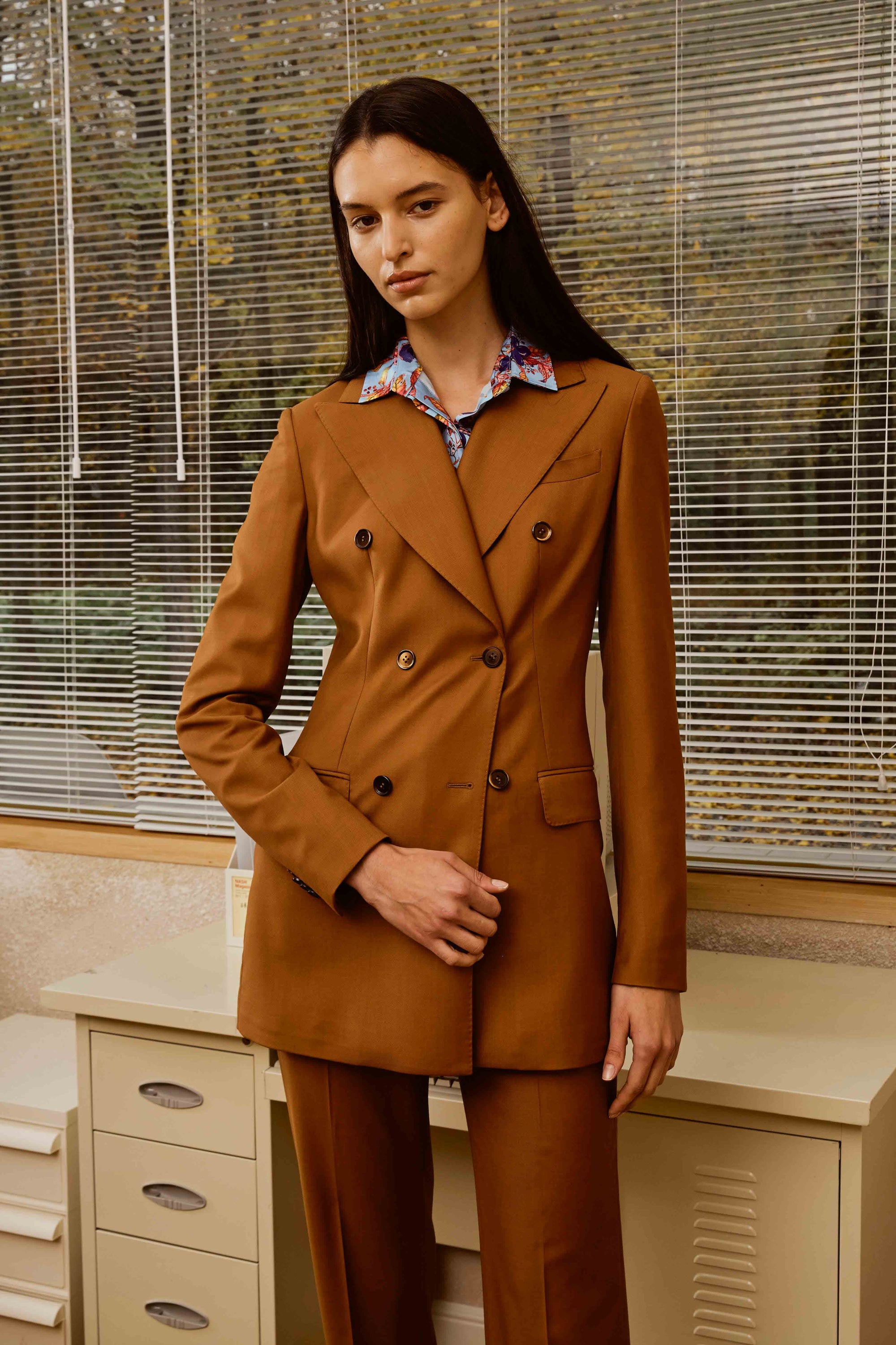 Golden Brown Double-Breasted Suit Set with Customized Printed Shirt for Women
