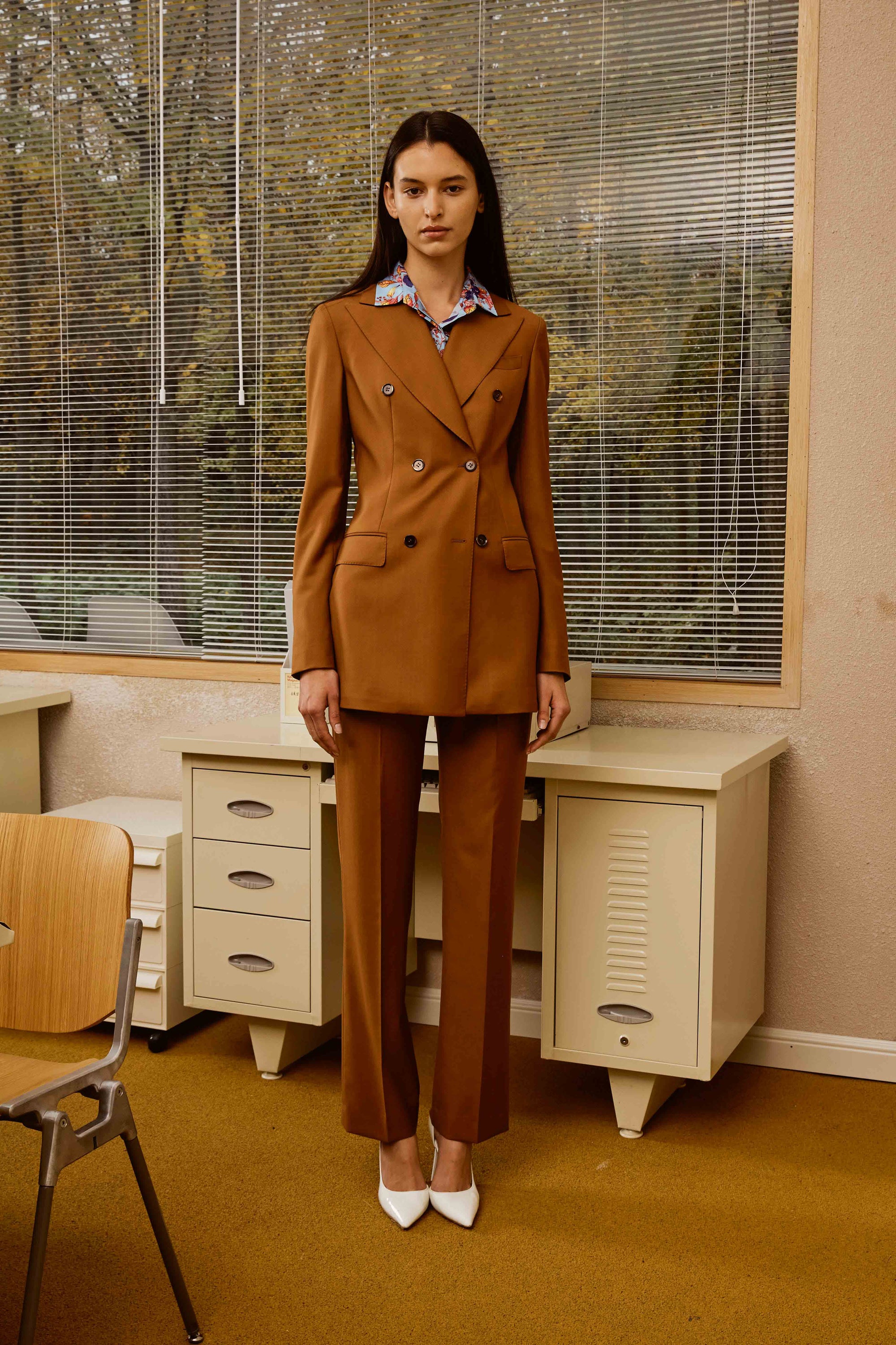 Golden Brown Double-Breasted Suit Set with Customized Printed Shirt for Women