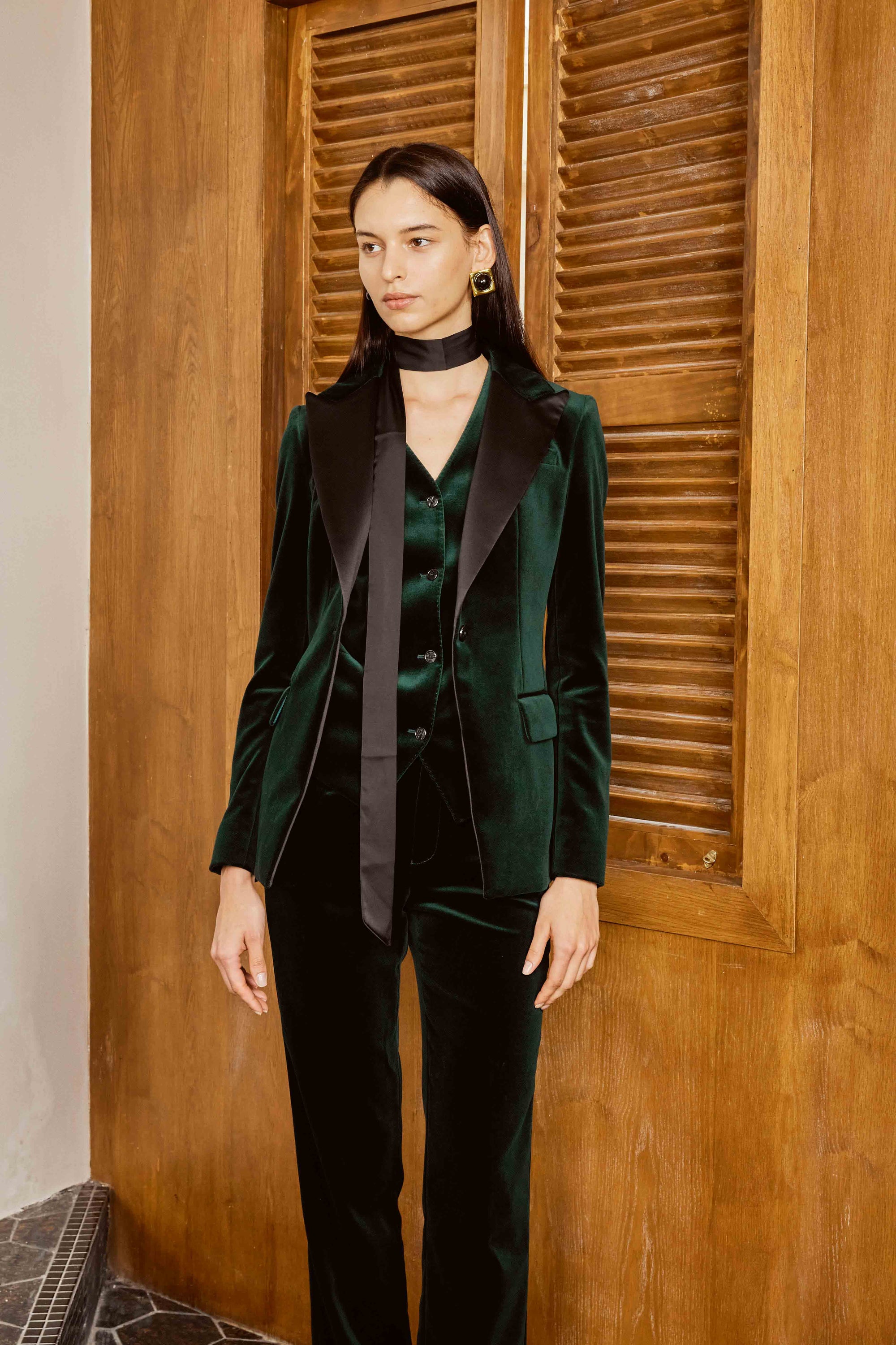 Suit Set for Women with Vest and Fancy Tie
